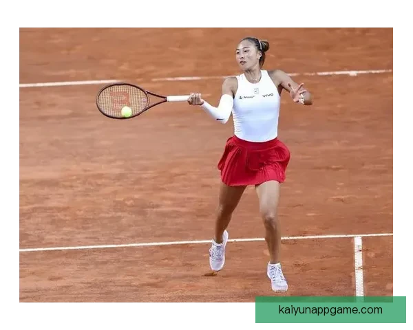 11记Ace火力全开 郑钦文强势晋级WTA1000罗马站女单32强